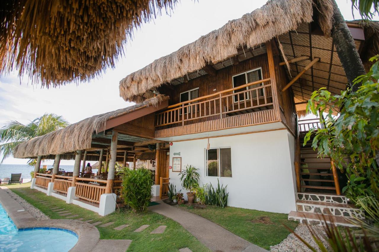 Kav's Beach 3*