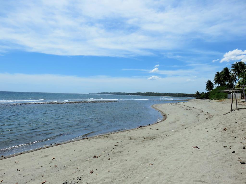 Kav's Beach 3*